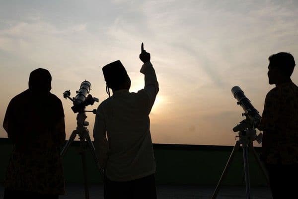 Visibilitas Hilal Tak Penuhi Kriteria, Secara Teori Mustahil Terlihat